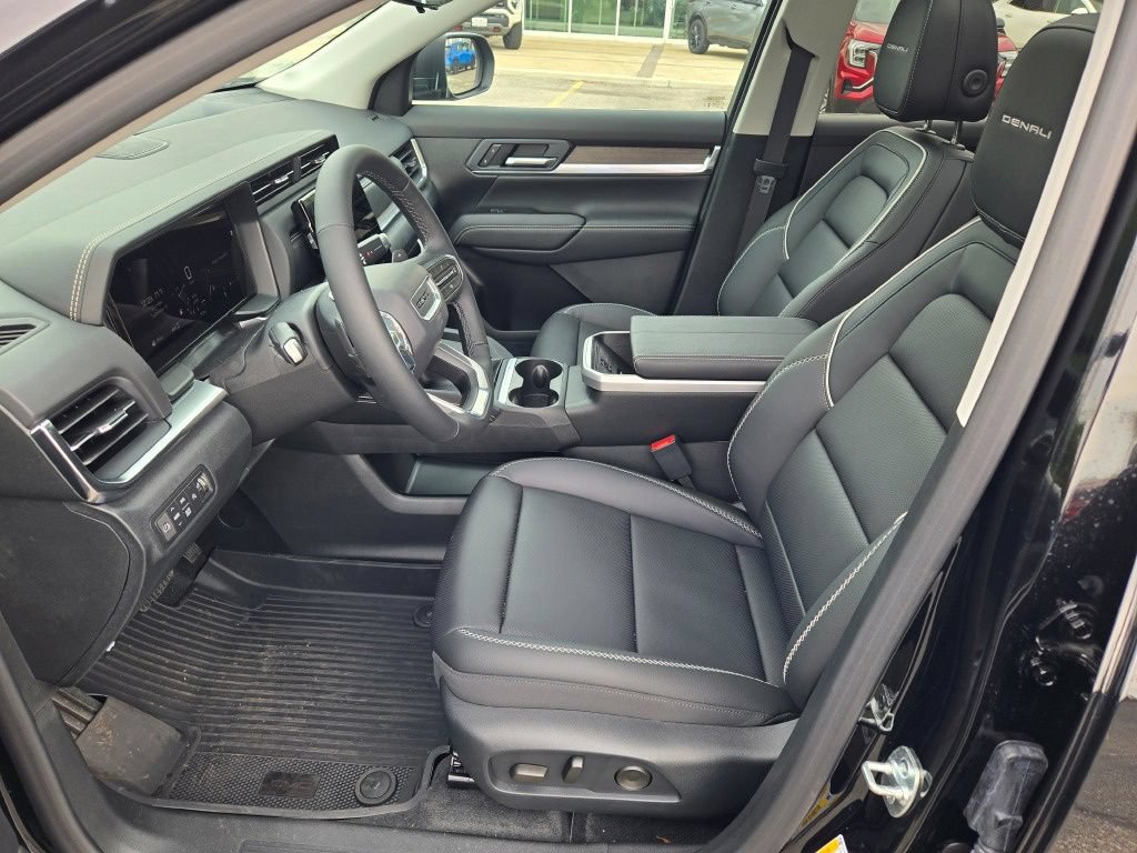 New 2027 GMC Terrain Denali w/ LPO, Floor Liner Package AWD/4WD image 34