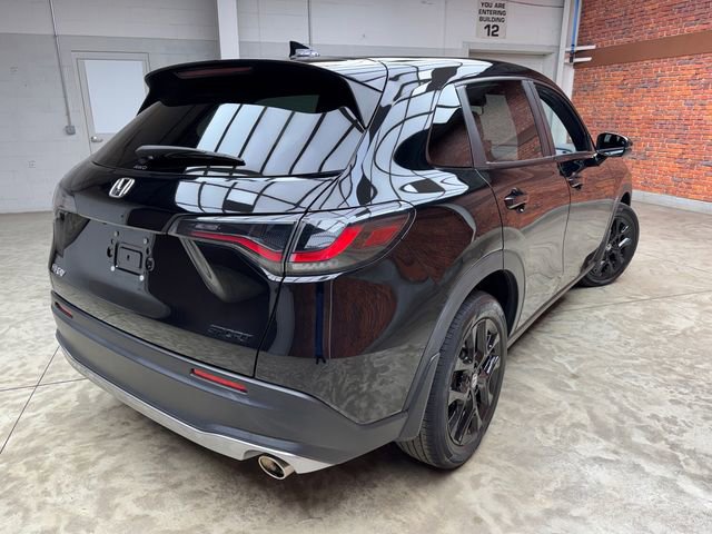 Used 2023 Honda HR-V Sport image 2