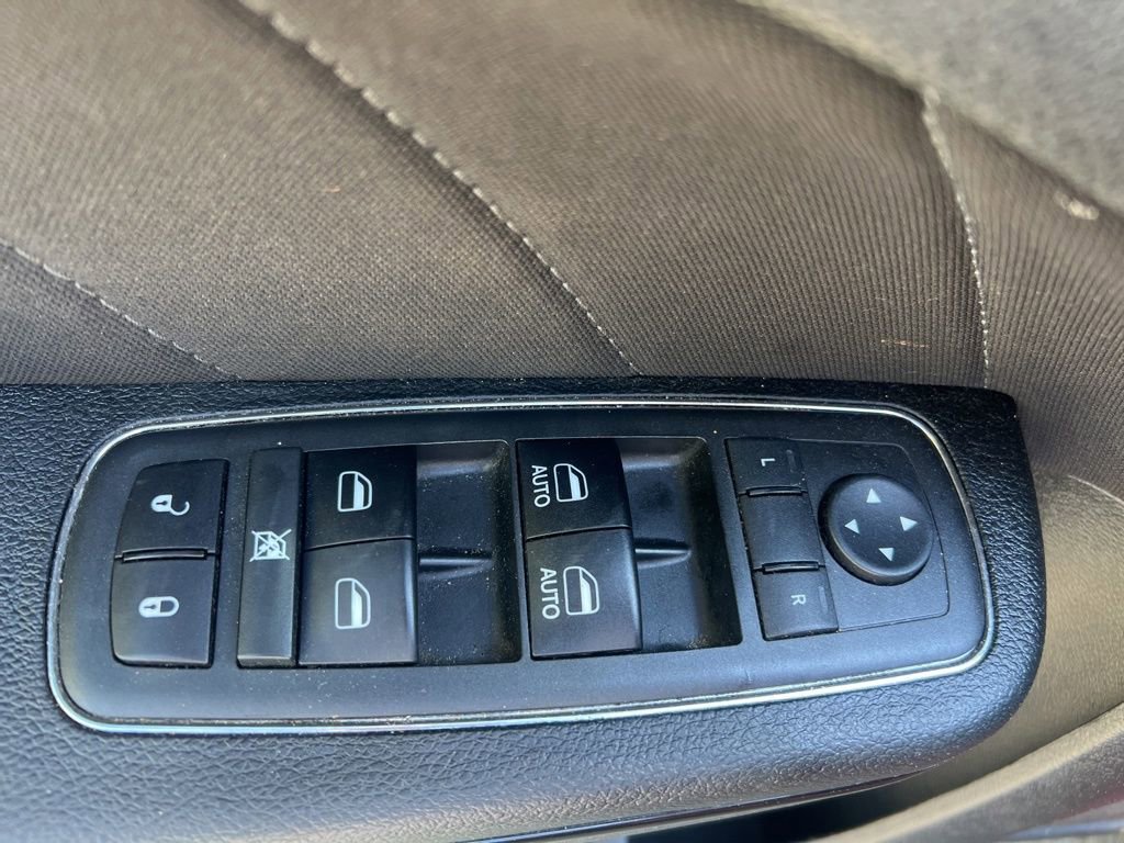 Used 2018 Dodge Charger R/T w/ Beats Audio Group image 17