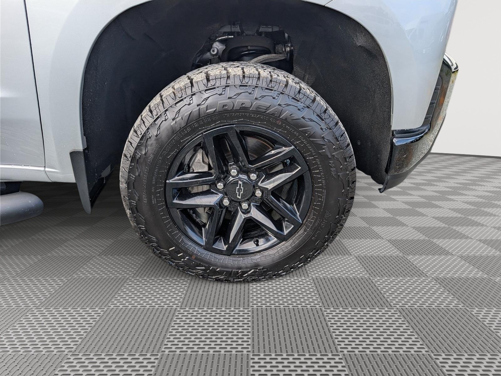 Used 2019 Chevrolet Silverado 1500 LT Trail Boss AWD/4WD image 9
