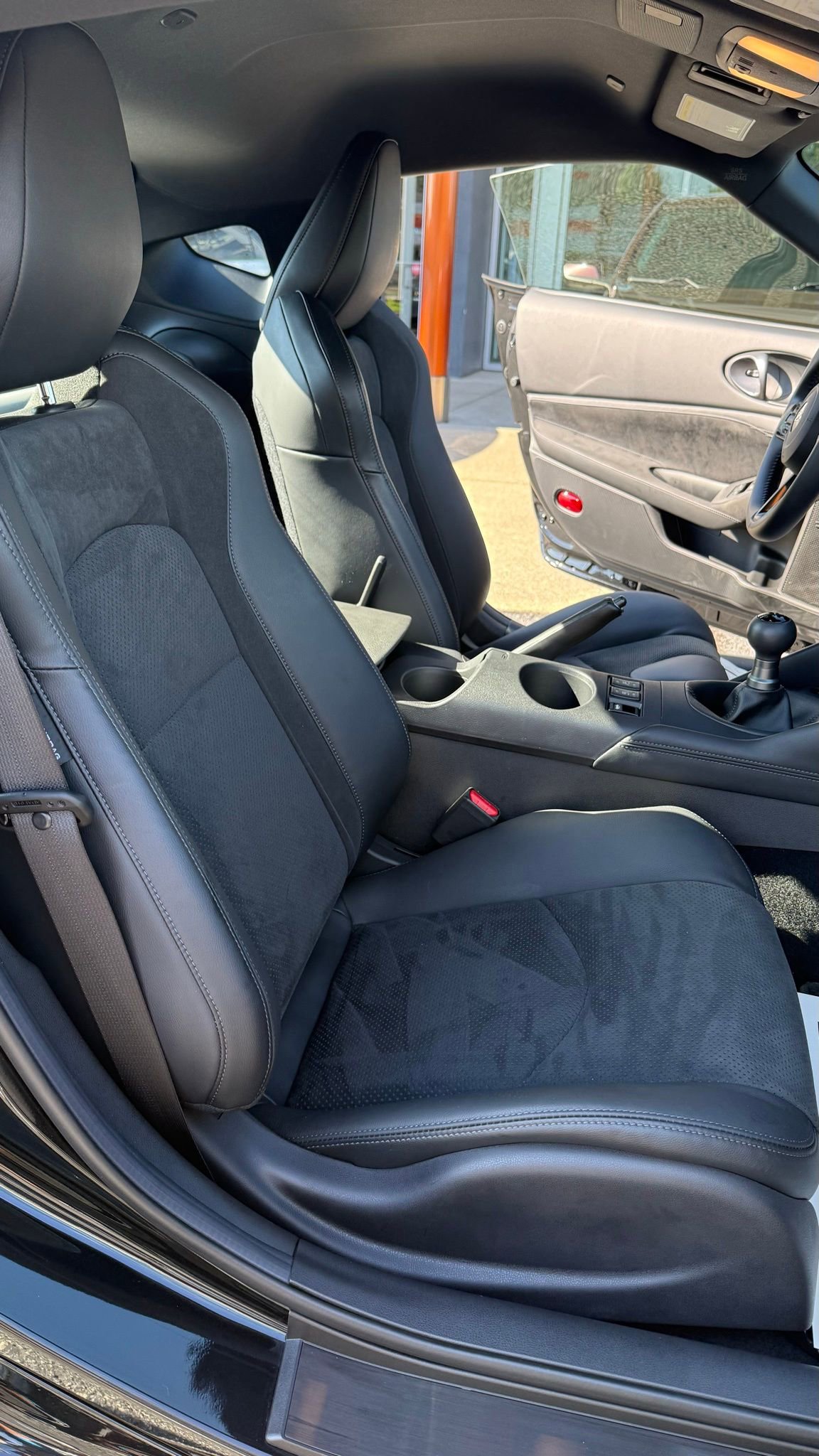 Used 2024 Nissan Z Performance w/ Floor Mat Package image 39