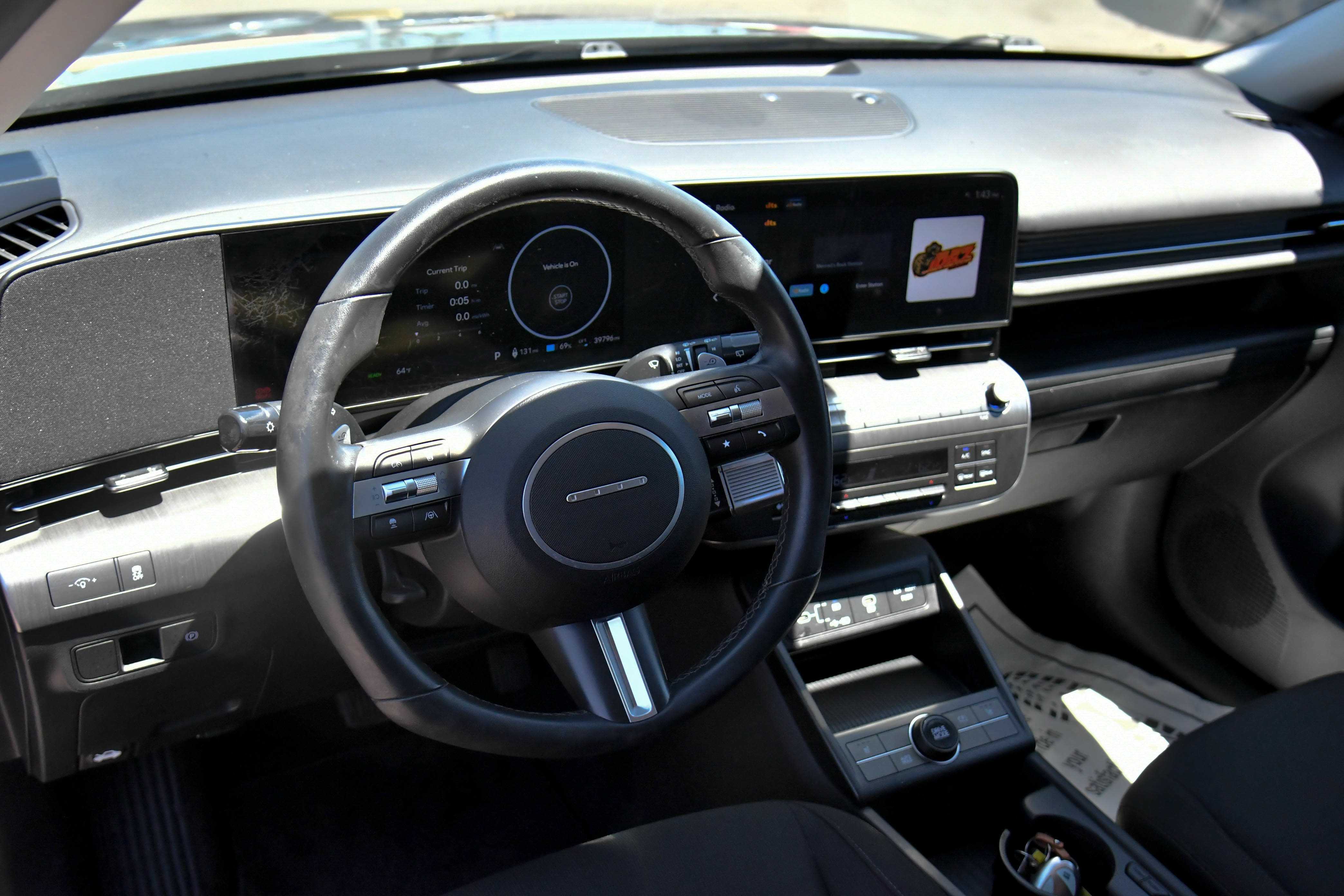 Used 2024 Hyundai Kona SEL FWD image 16
