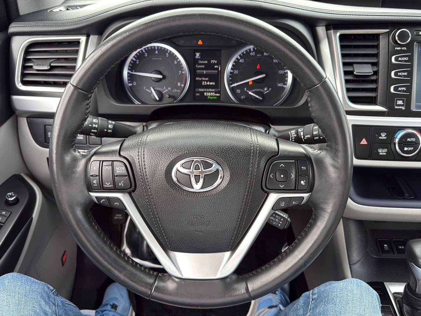 Used 2019 Toyota Highlander Limited Platinum AWD/4WD image 31