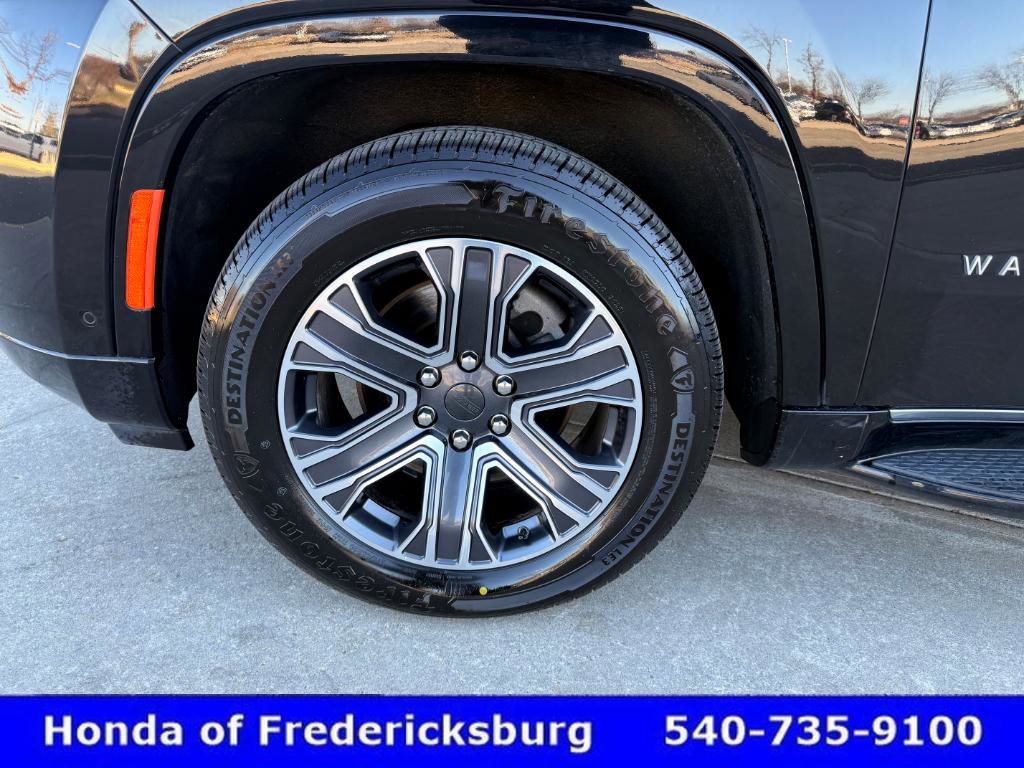 Used 2024 Jeep Wagoneer L Series II w/ Flexible Seating Group image 10