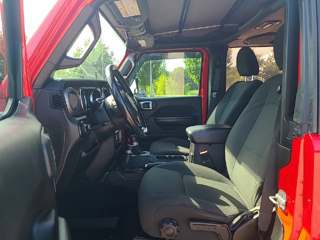 Used 2020 Jeep Wrangler Sport AWD/4WD image 12