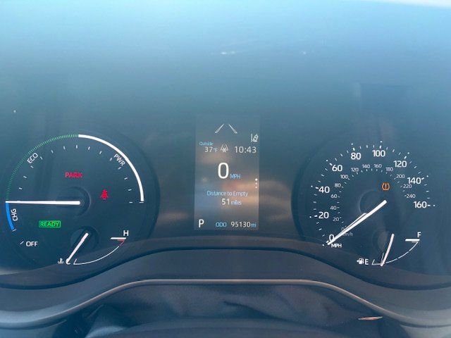 Used 2023 Toyota Sienna XLE image 7