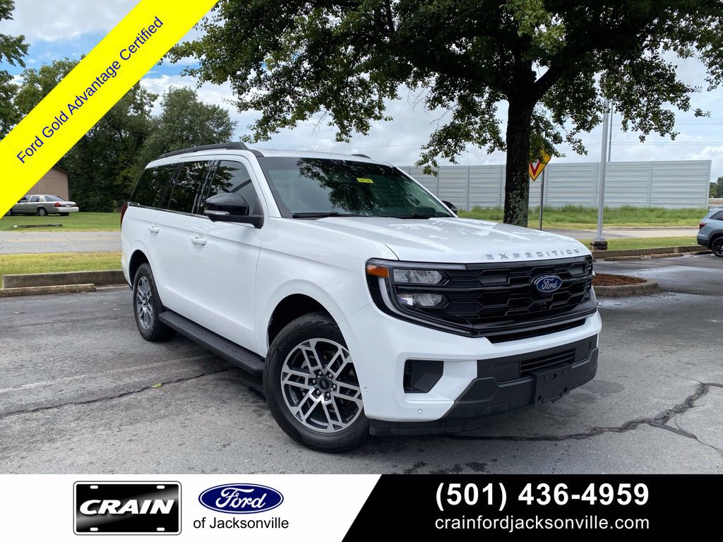 Certified 2025 Ford Expedition Active AWD/4WD image 1