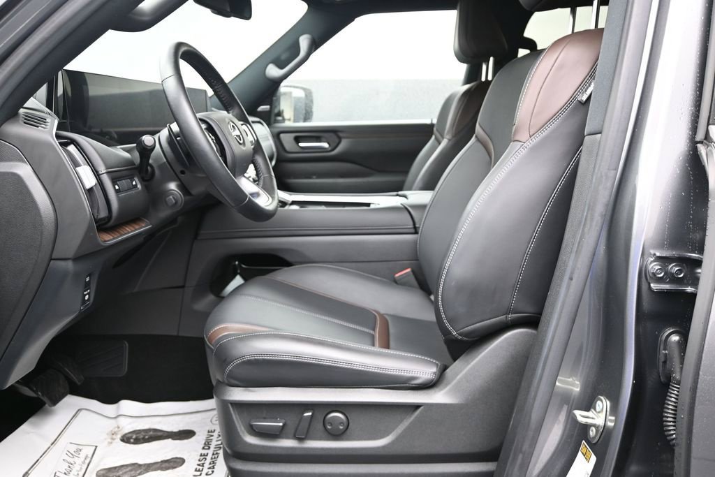 Certified 2025 Nissan Armada SL w/ Captain's Chari Seat Package AWD/4WD image 17