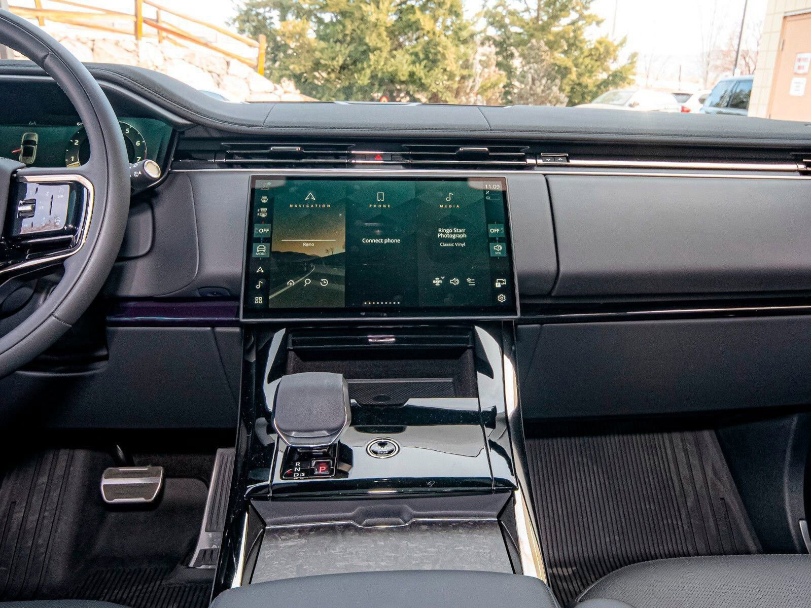 New 2025 Land Rover Range Rover Sport Dynamic SE image 22