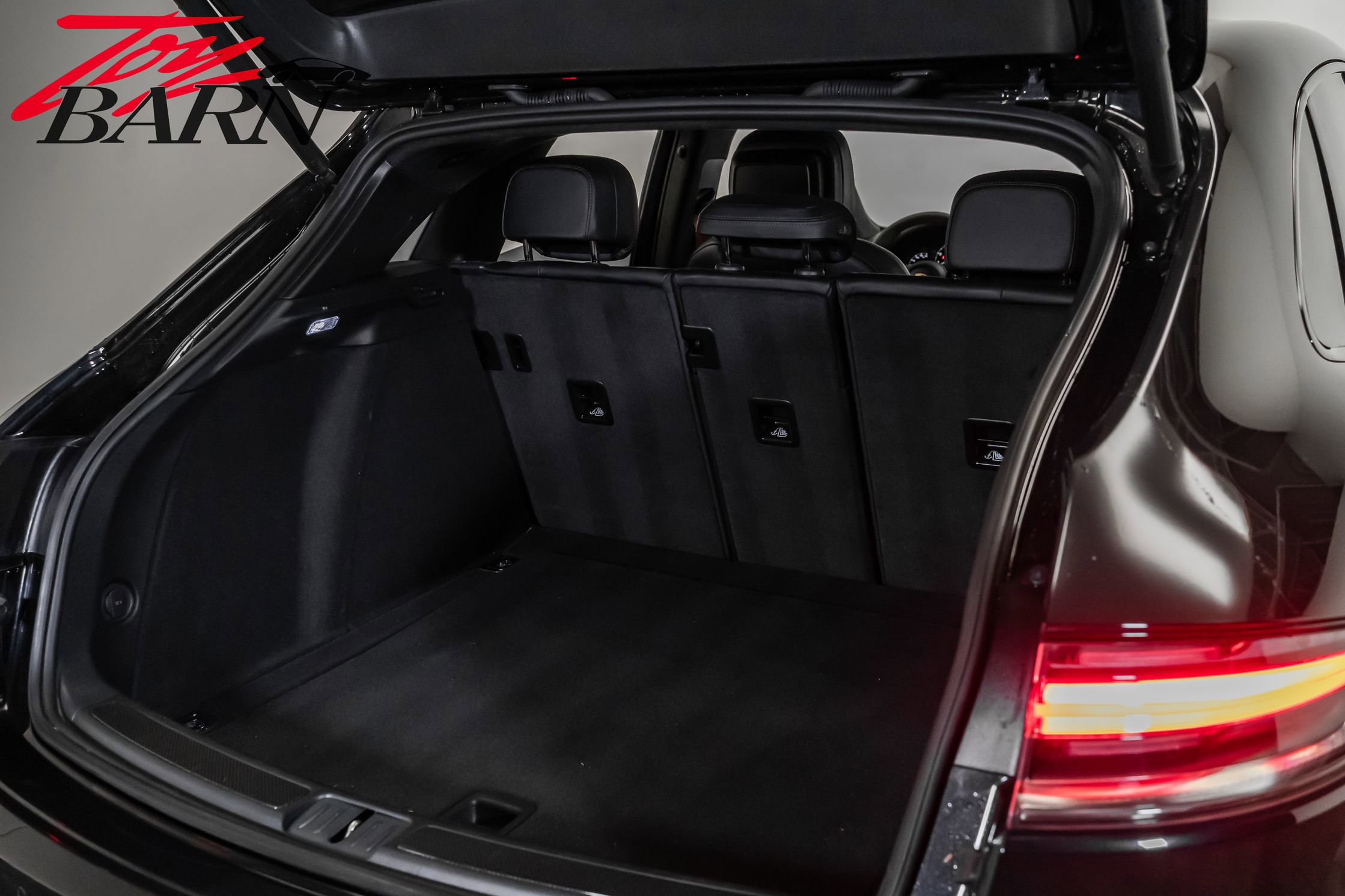 Used 2023 Porsche Macan GTS w/ GTS Sport Package image 52