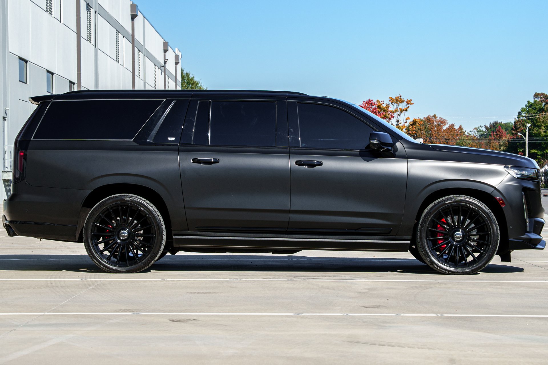 Used 2024 Cadillac Escalade ESV V w/ LPO, Floor Liner Package AWD/4WD image 10