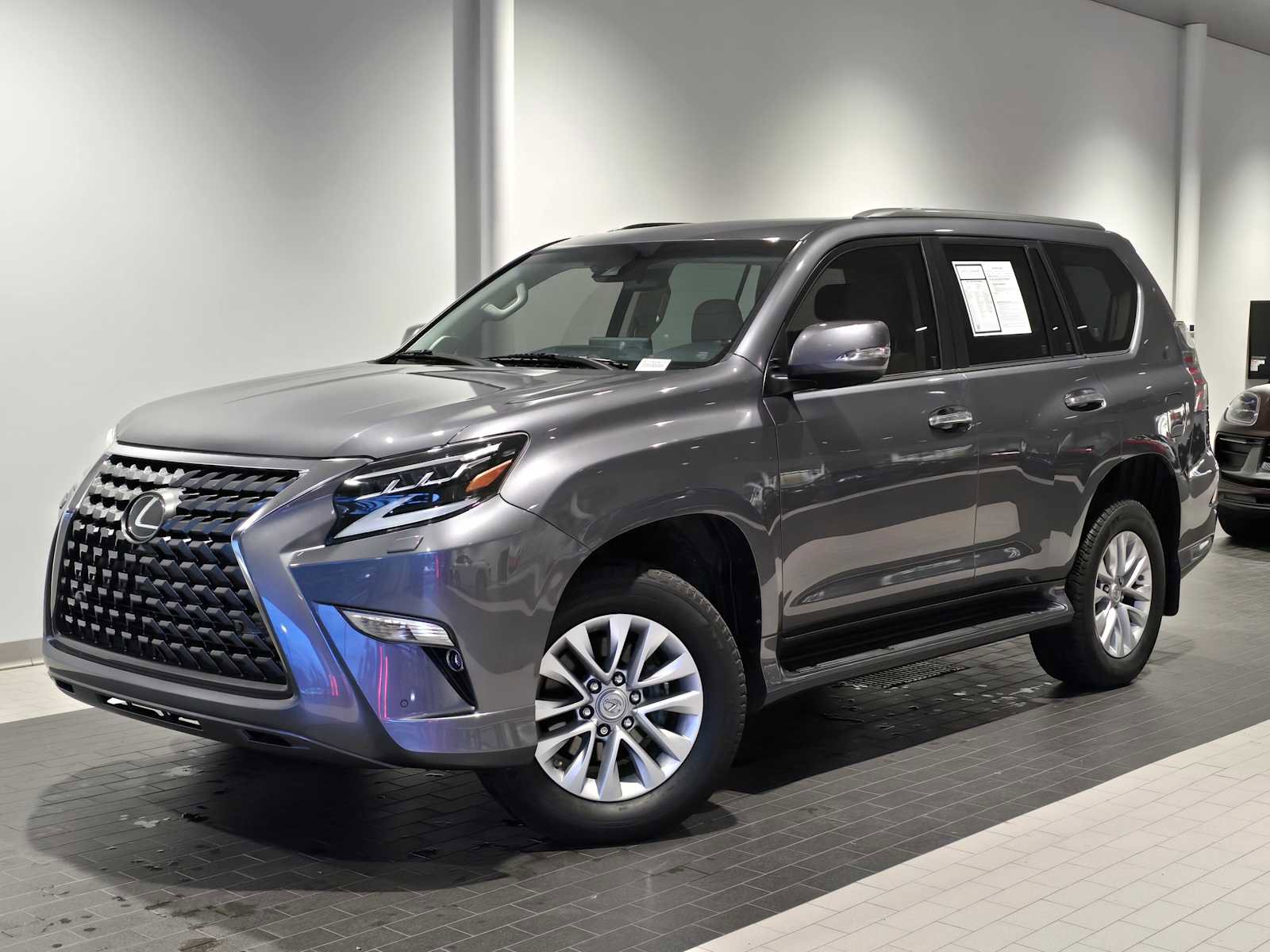 Used 2023 Lexus GX 460 Premium w/ Premium Plus Package image 1