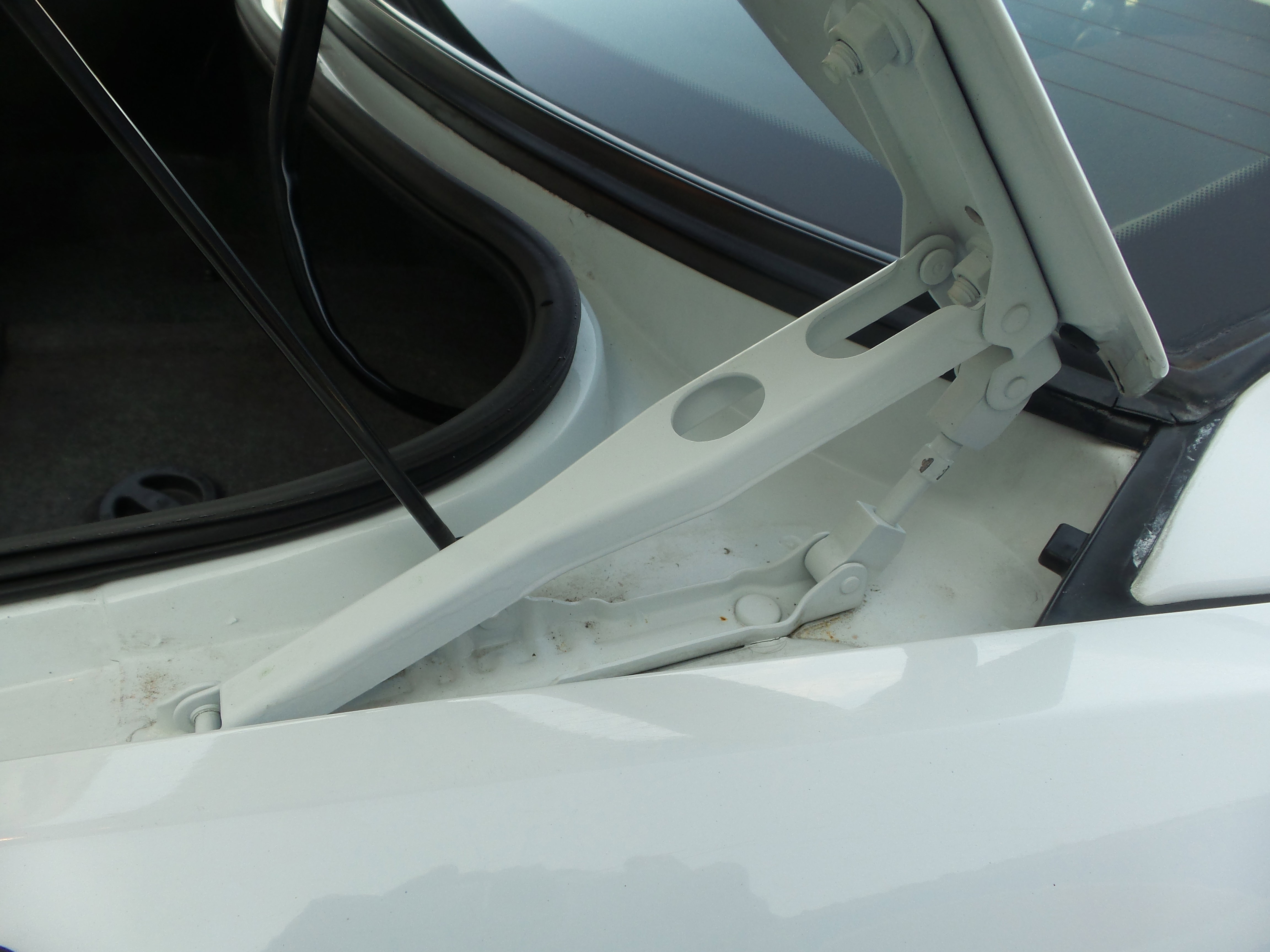 Used 1995 Buick Riviera Coupe image 34