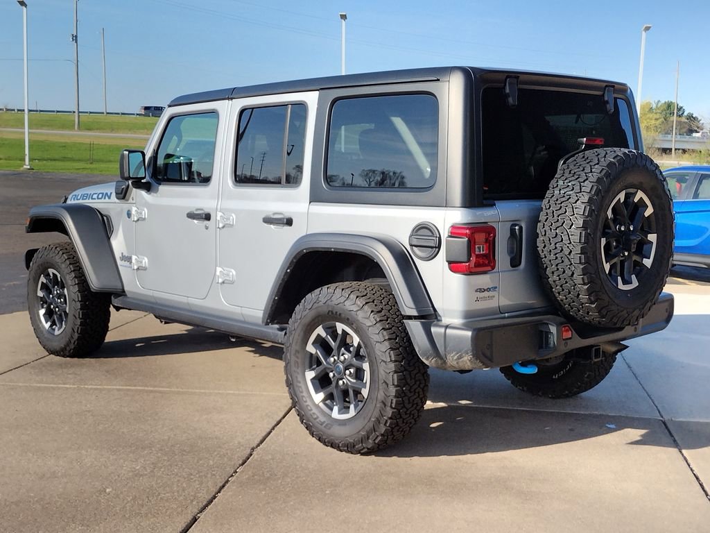 Used 2024 Jeep Wrangler Unlimited Rubicon 4xe w/ Technology Group AWD/4WD image 21