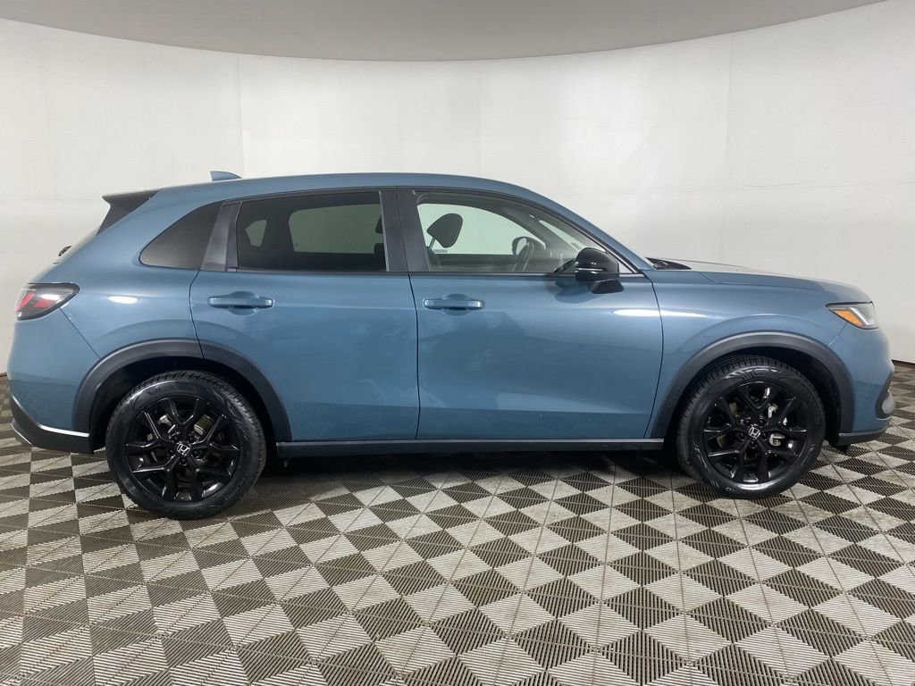 Used 2023 Honda HR-V Sport image 9