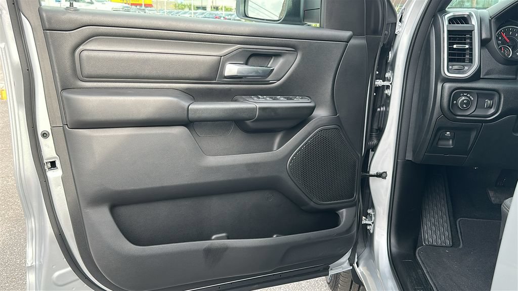 New 2026 RAM 1500 Express AWD/4WD image 10