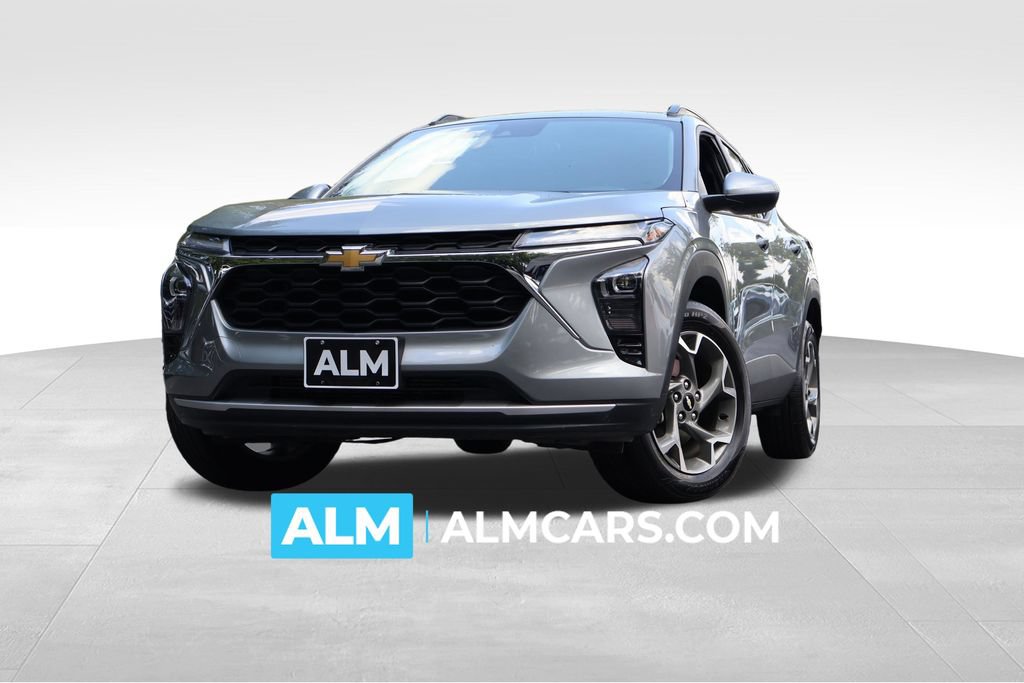 Used 2025 Chevrolet Trax LT