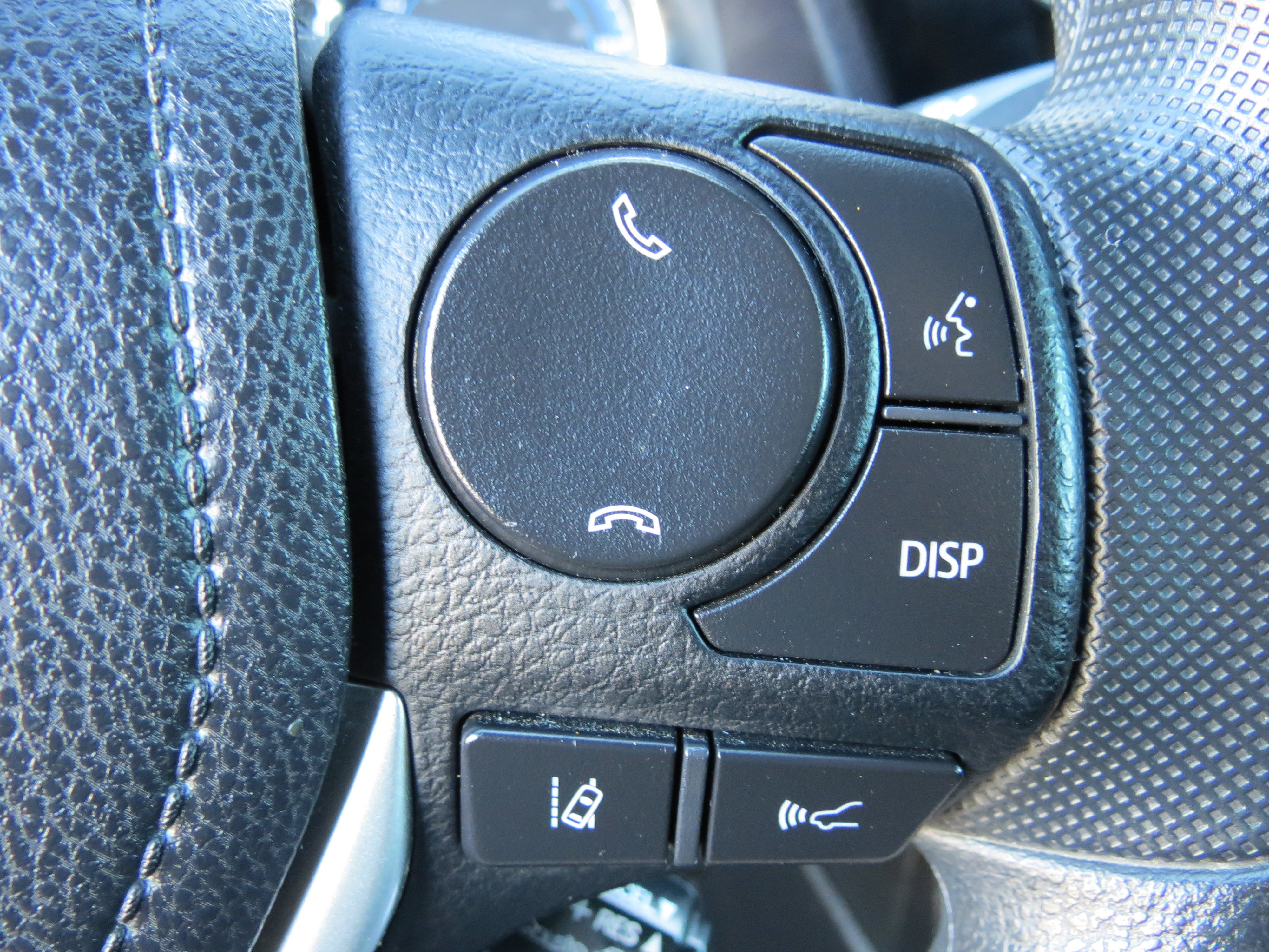 Used 2017 Toyota Corolla LE FWD image 14