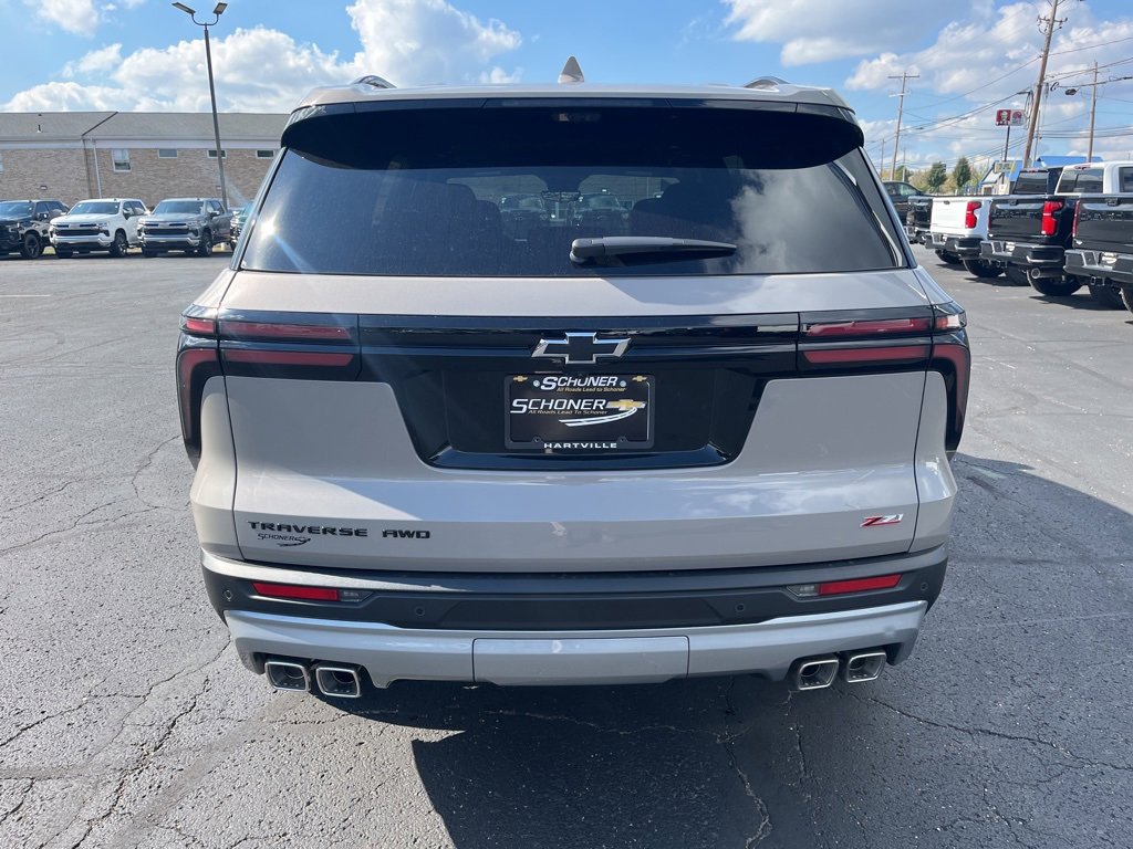 New 2026 Chevrolet Traverse Z71 w/ Driver Confidence Package image 4