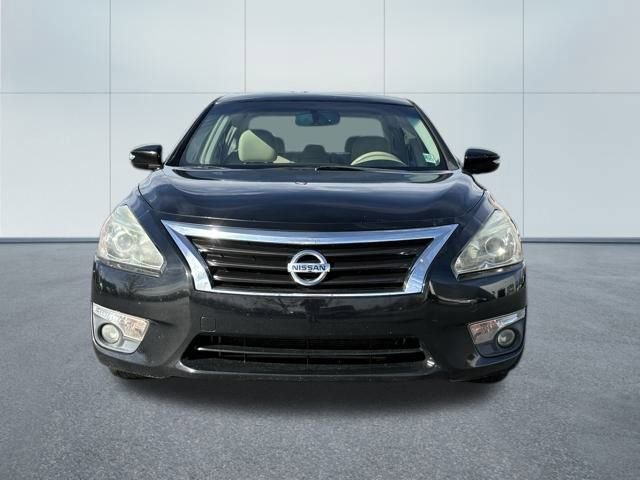 Used 2013 Nissan Altima 2.5 SL w/ Technology Pkg image 5