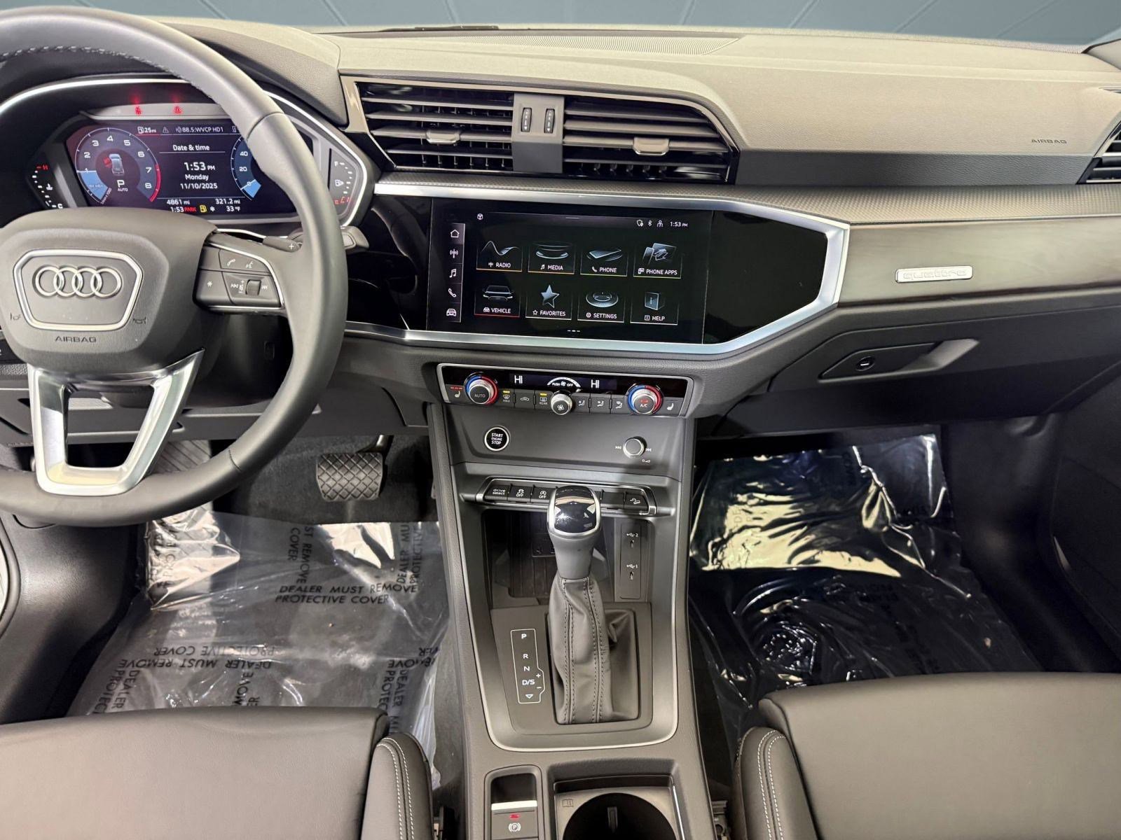 Certified 2025 Audi Q3 2.0T Premium image 25