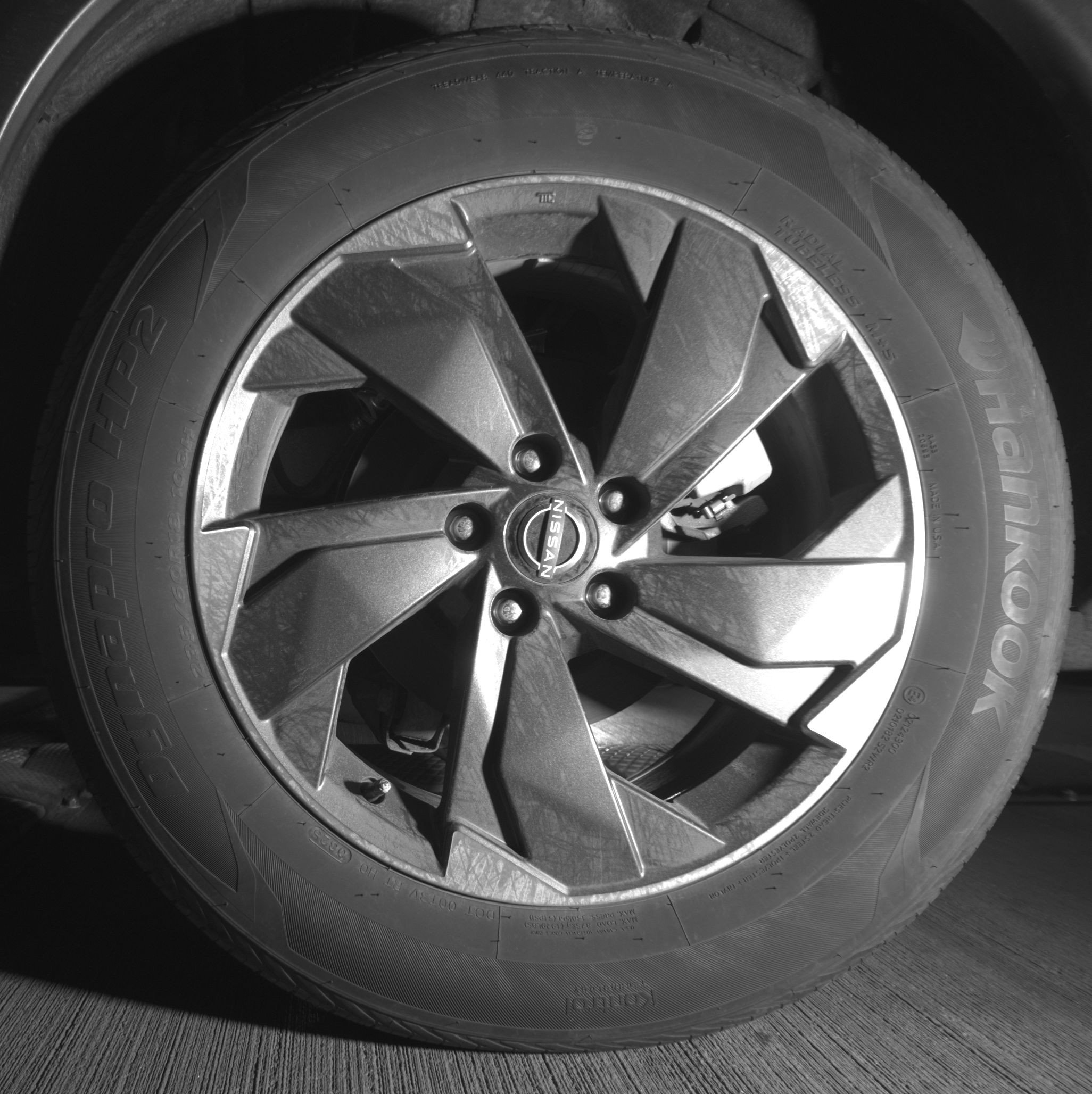 Used 2025 Nissan Rogue SV image 14