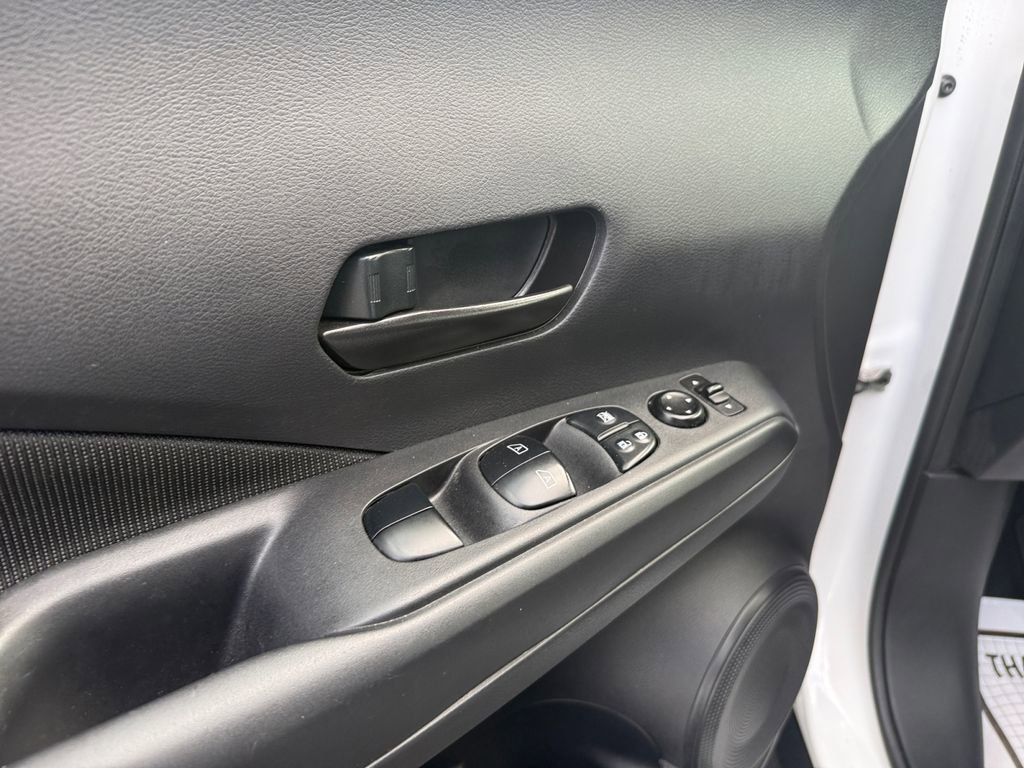 Used 2023 Nissan Kicks S image 18