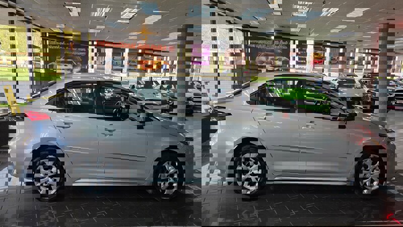 Used 2023 Toyota Corolla LE image 5