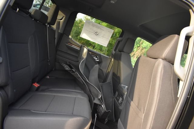 New 2026 Chevrolet Silverado 1500 LT Trail Boss w/ Dark Appearance Package AWD/4WD image 17