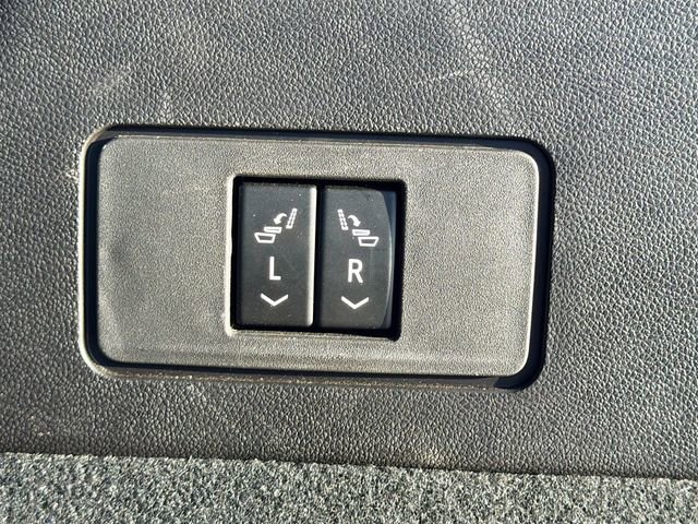 Used 2024 Cadillac XT6 Luxury FWD image 13