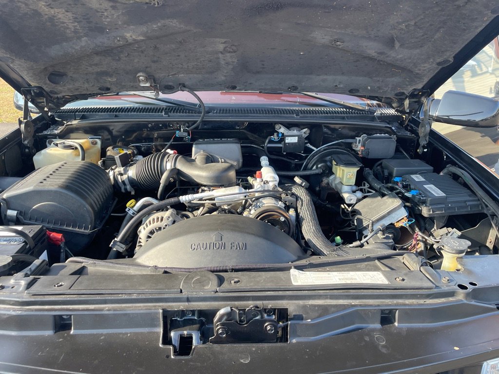 Used 1999 Chevrolet Tahoe 4WD 2-Door image 8