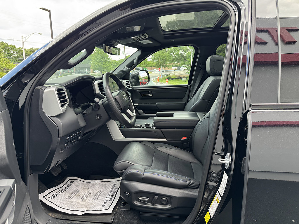 Used 2024 Toyota Tundra Platinum AWD/4WD image 8