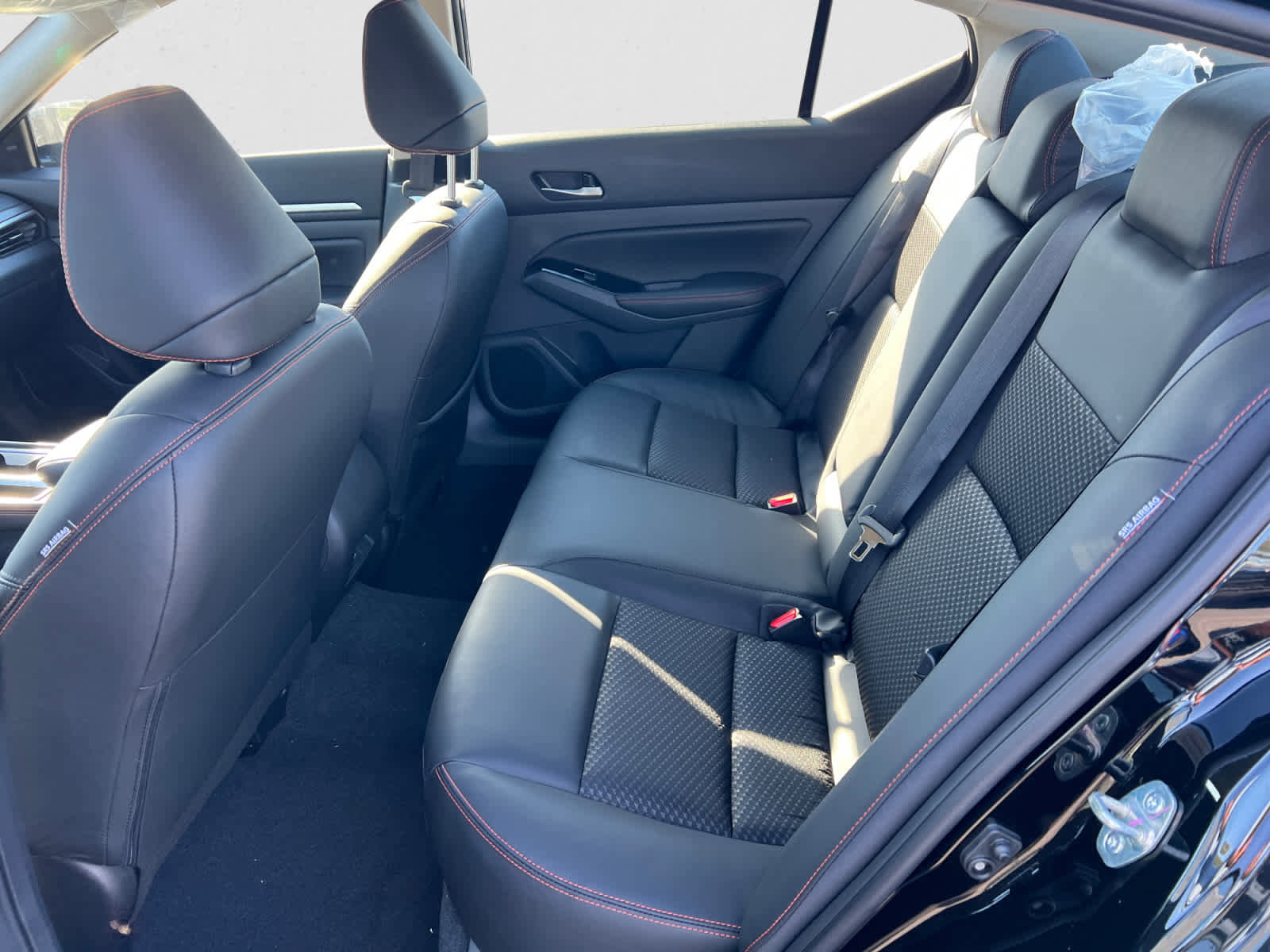 New 2025 Nissan Altima 2.5 SR image 11