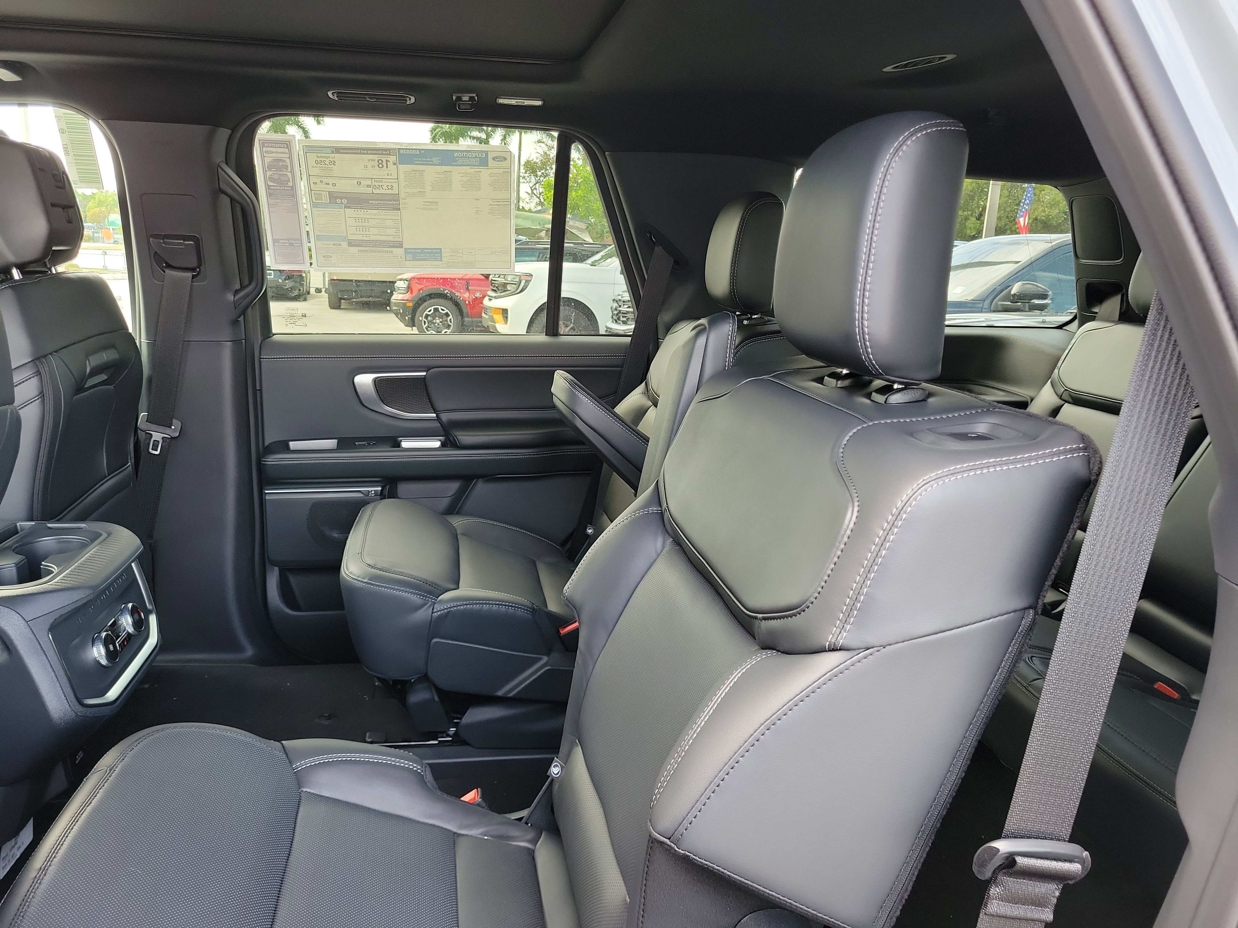 New 2026 Ford Expedition Platinum w/ Stealth Appearance Package AWD/4WD image 12