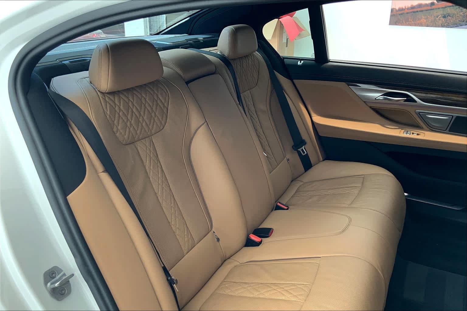 Used 2017 BMW 740i RWD image 20