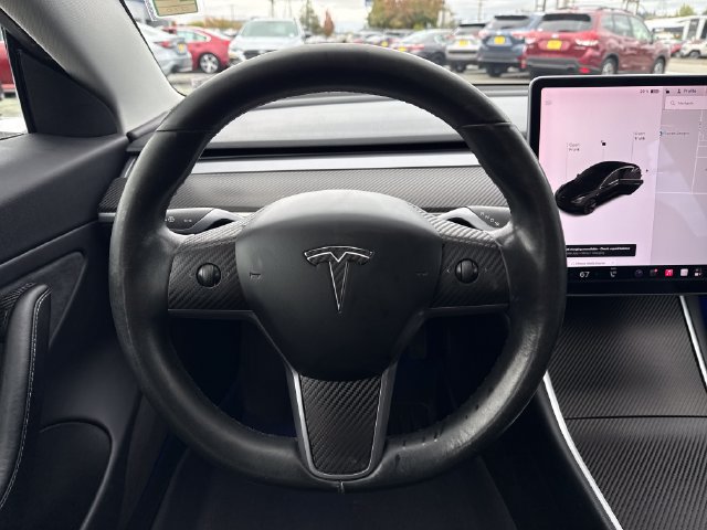 Used 2018 Tesla Model 3 Long Range RWD image 18