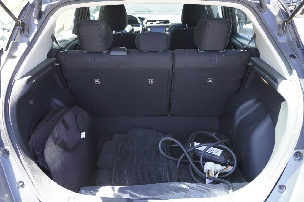 Used 2025 Nissan Leaf S FWD image 31