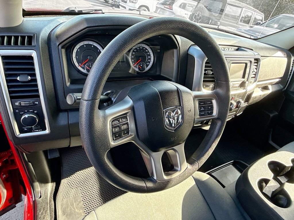 Used 2022 RAM 1500 Classic SLT RWD image 12