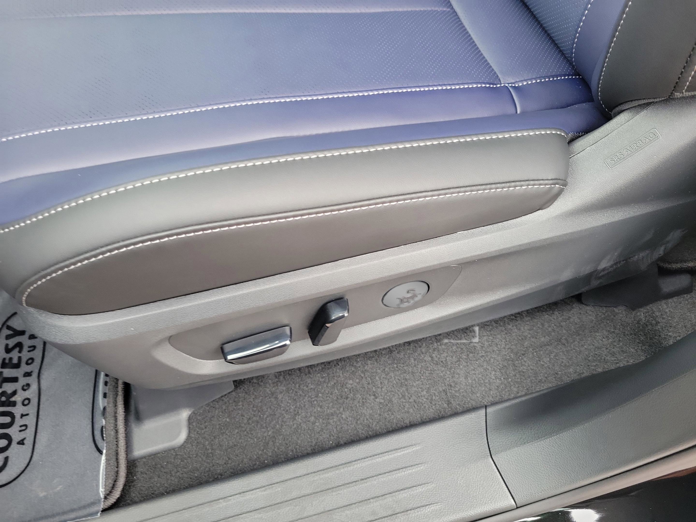 New 2026 INFINITI QX60 Sport w/ Dark Cargo Package image 18