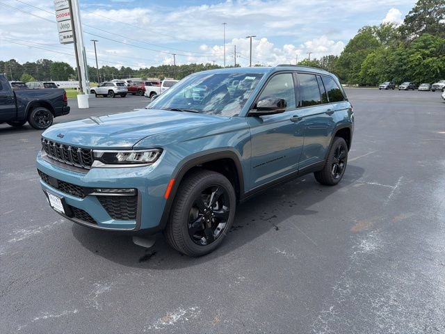 New 2026 Jeep Grand Cherokee Limited w/ Limited Altitude Package RWD image 4