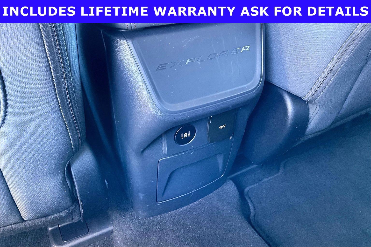 Used 2025 Ford Explorer Active RWD image 29