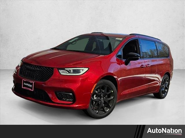 New 2026 Chrysler Pacifica Select w/ S Appearance Package
