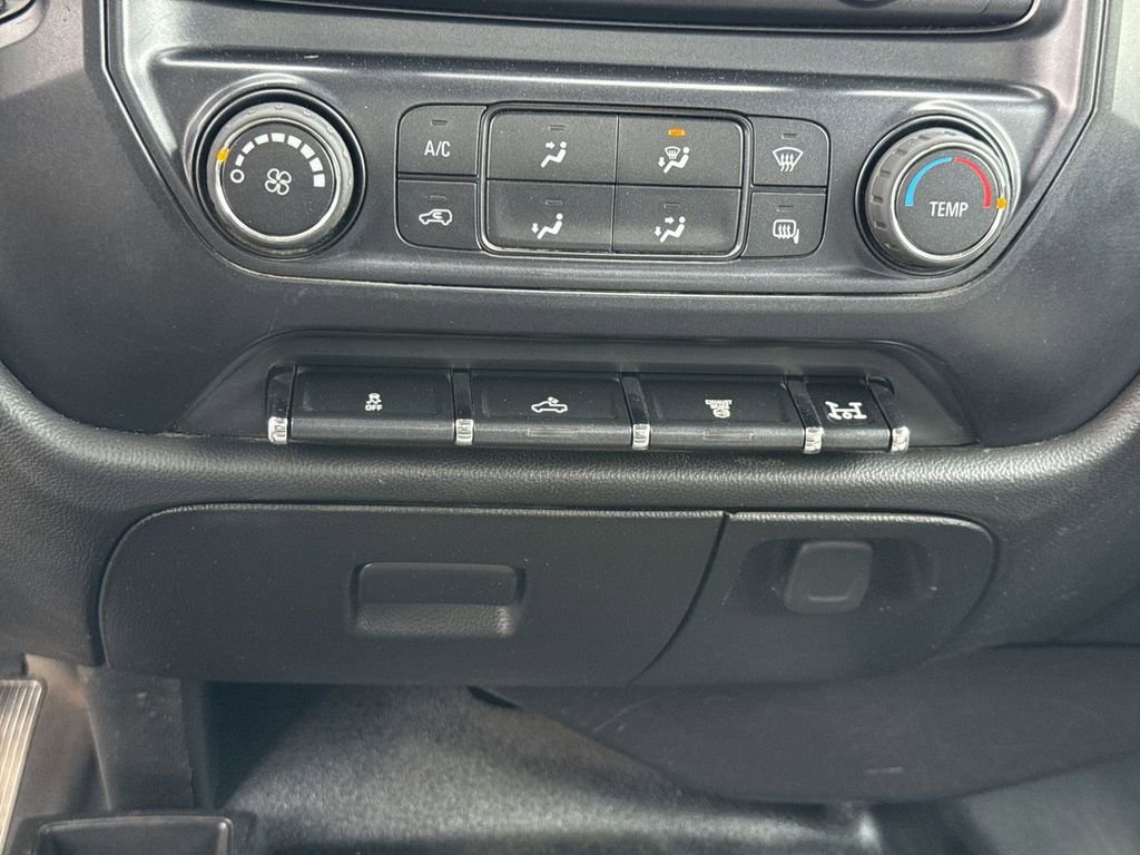 Used 2015 Chevrolet Silverado 3500 W/T w/ WT Convenience Package AWD/4WD image 28