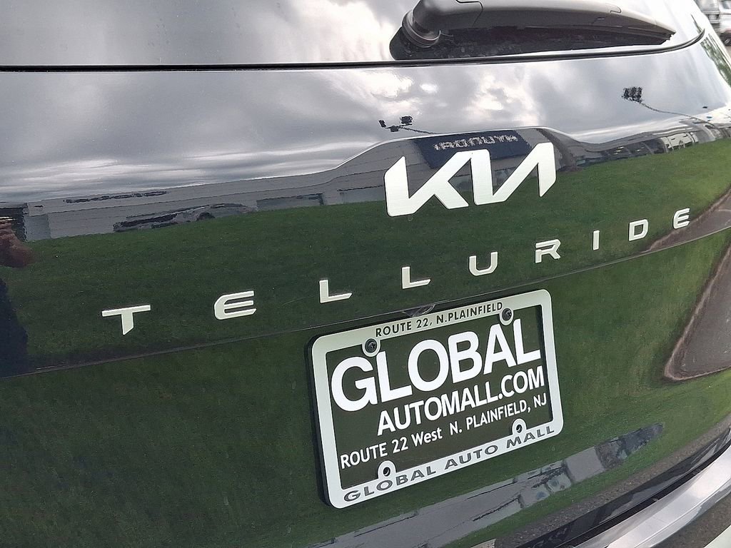 Used 2024 Kia Telluride LX AWD/4WD image 31