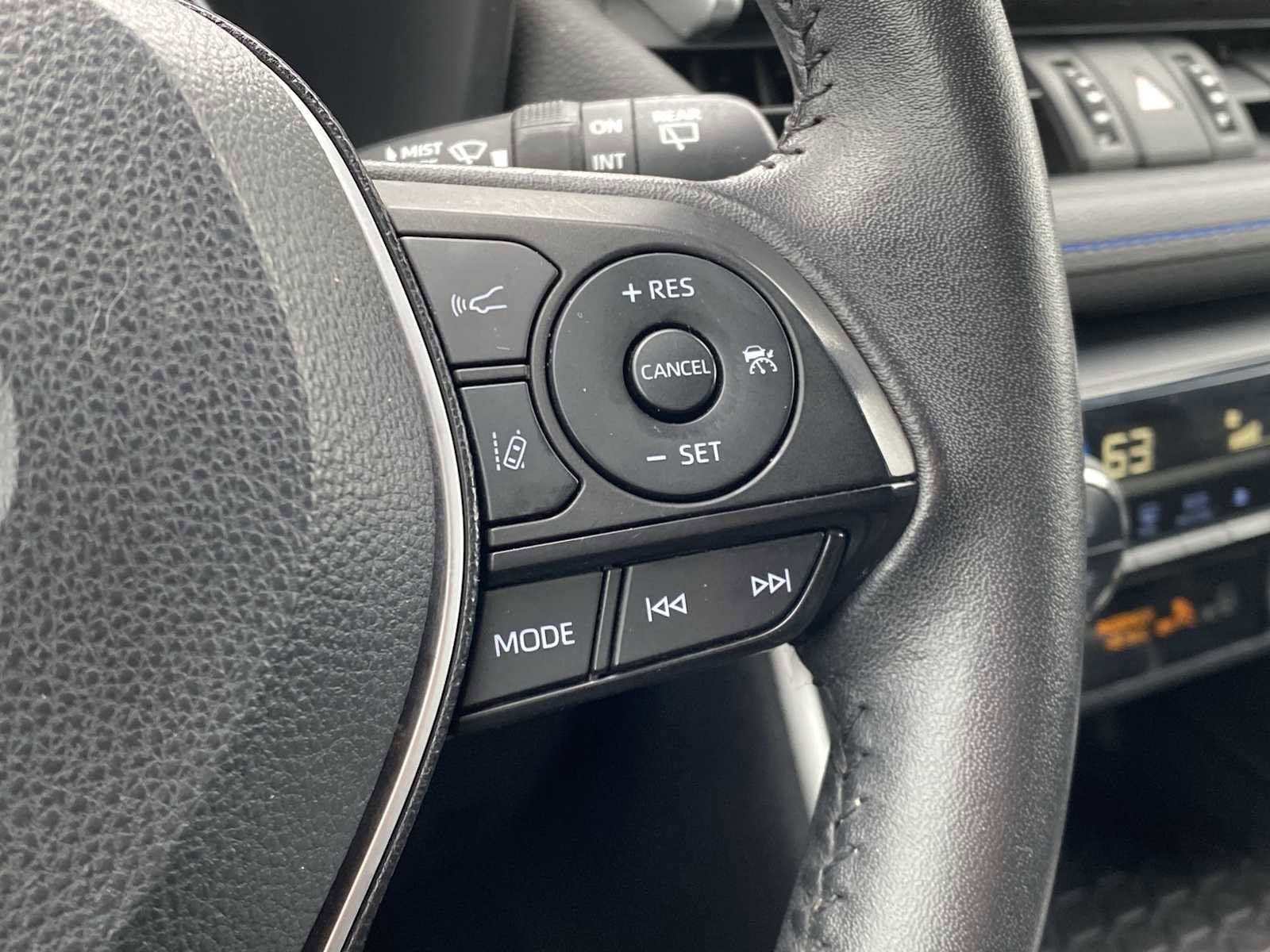 Used 2021 Toyota RAV4 XSE image 32