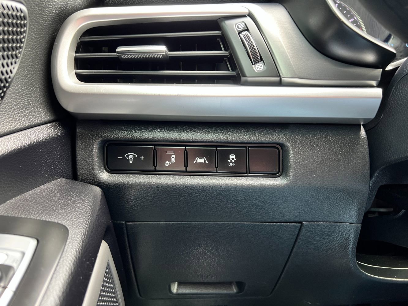 Used 2020 Kia Telluride S image 15