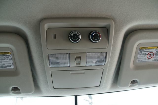 Used 2019 Nissan NV 3500 SL RWD image 20
