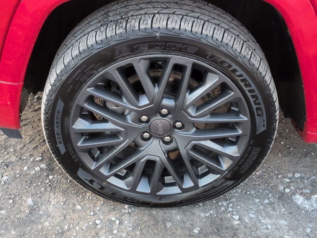 Used 2022 Jeep Compass Limited w/ (RED) Package image 10