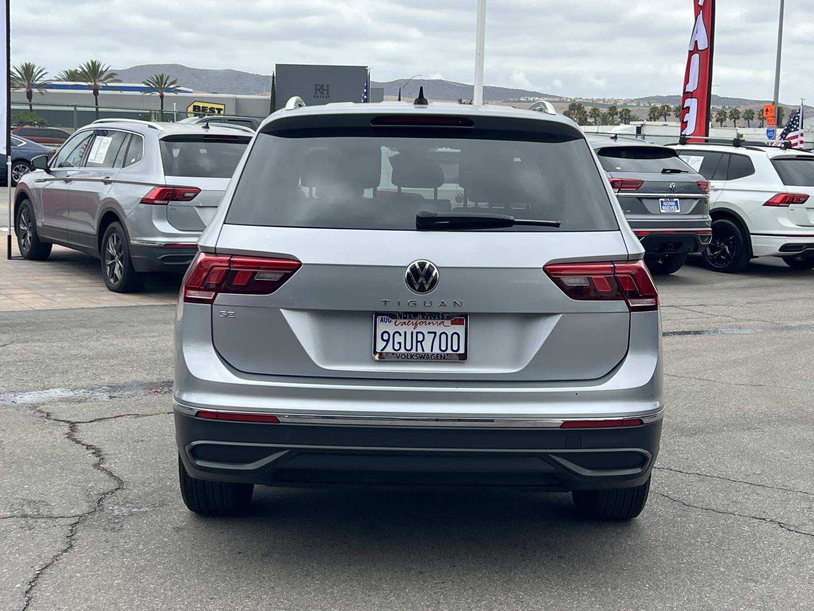 Certified 2023 Volkswagen Tiguan SE FWD image 23