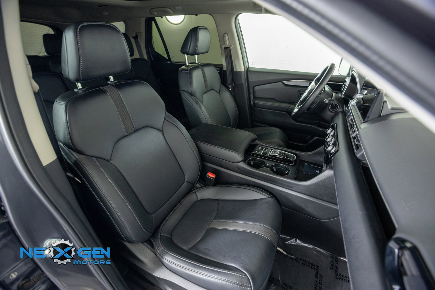 Used 2025 Honda Pilot Touring image 44